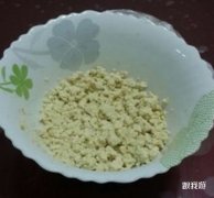 十块不到做的“豆腐饵”，钓了一整天爆2个鱼护！